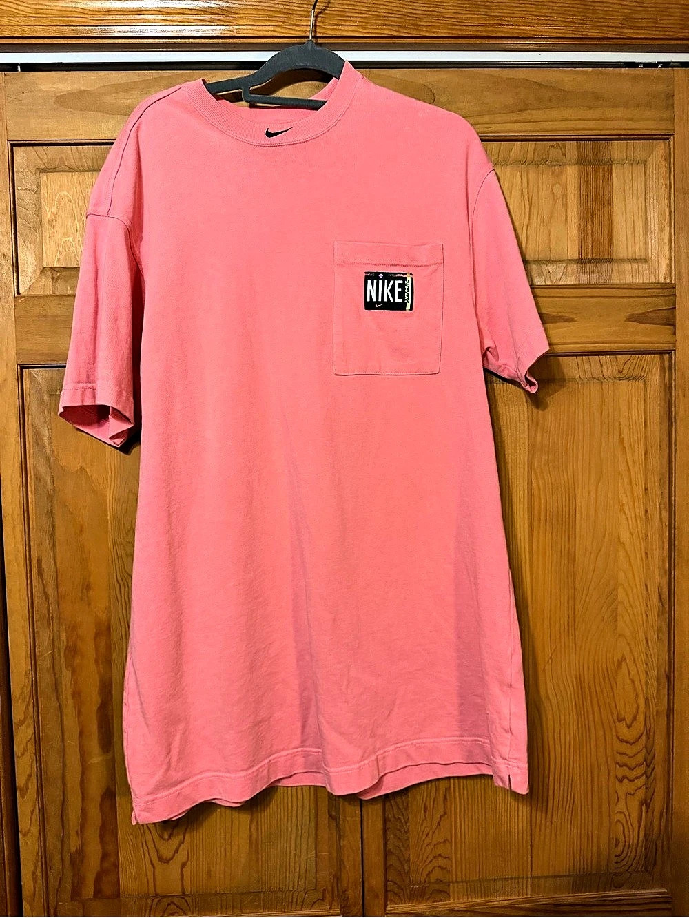 Nike Pink Pocket T-Shirt Size Medium